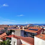 Galihost - Precioso Atico En Pleno Centro De *