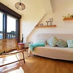 Galihost - Precioso Atico En Pleno Centro De O Grove