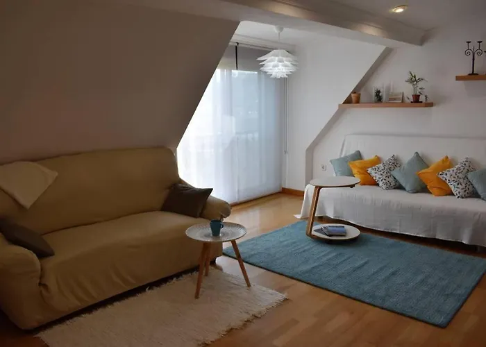 Διαμέρισμα Precioso Atico En Pleno Centro De *